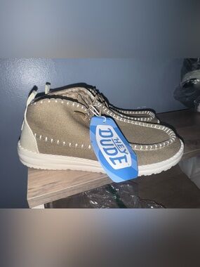 Hey Dude womens Wendy mid stonewash canva 7 Brown Lightweight Casual Shoe